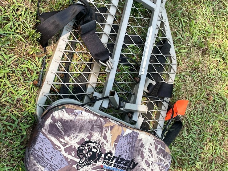 #5714-•-grizzly-tree-stand-seat-image-3