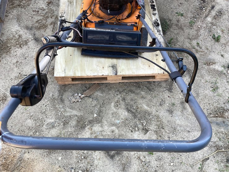 #3587-•-yard-king-performance-push-mower-image-6