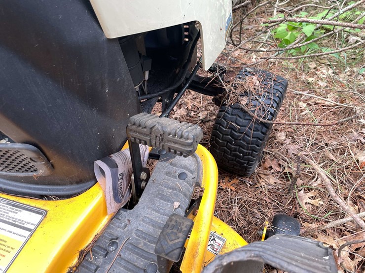#5755-•-cub-cadet-riding-lawn-mower-ltx-1045-hydraulic-image-15
