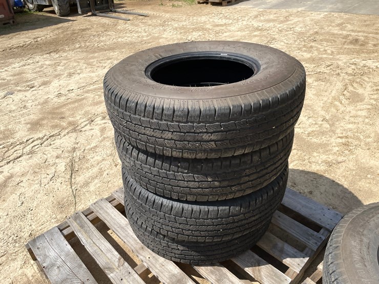 #3585-•-(4)-provider-st-radial-trailer-tires-image-2