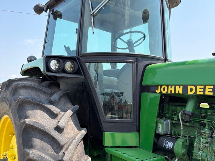 john-deere-4450-image-25