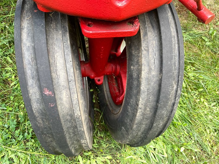 #5701-•-1947-mccormick-farmall-international-harvester-image-11