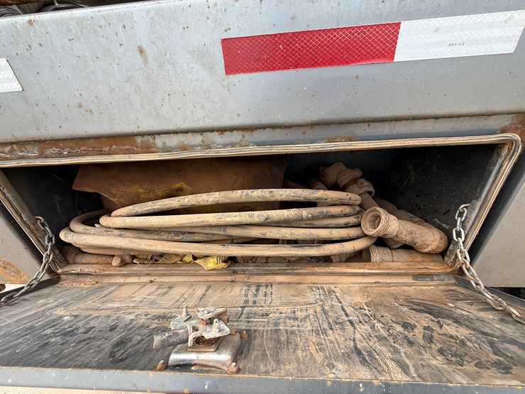 2017-kenworth-t880-image-24