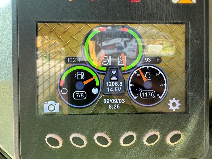 2023-caterpillar-259d3-image-24