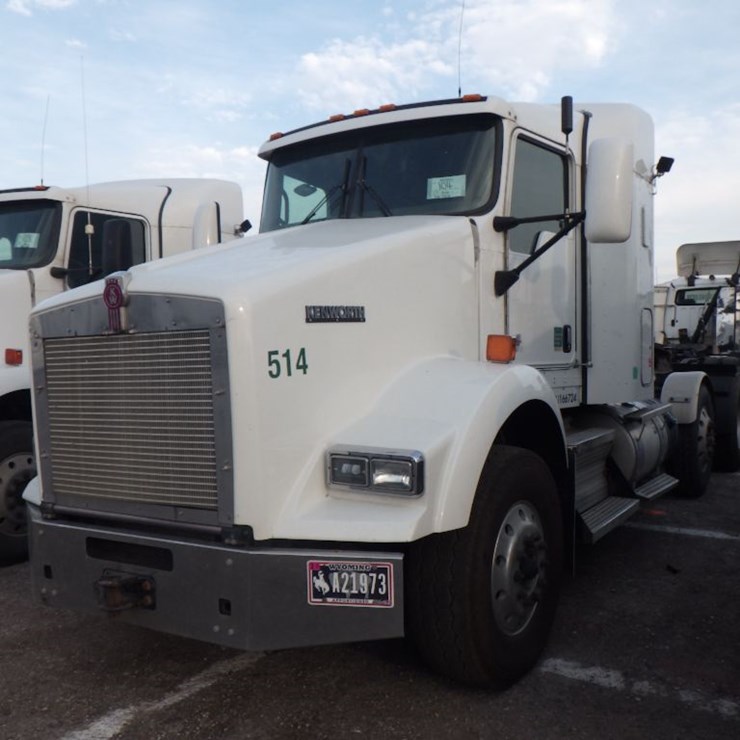 2017 KENWORTH T800
