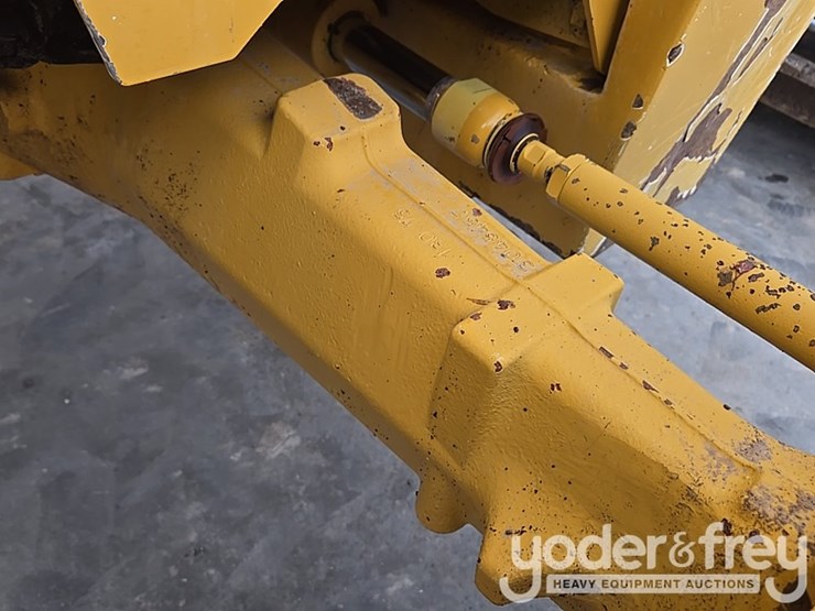 2014-deere-310sk-image-27