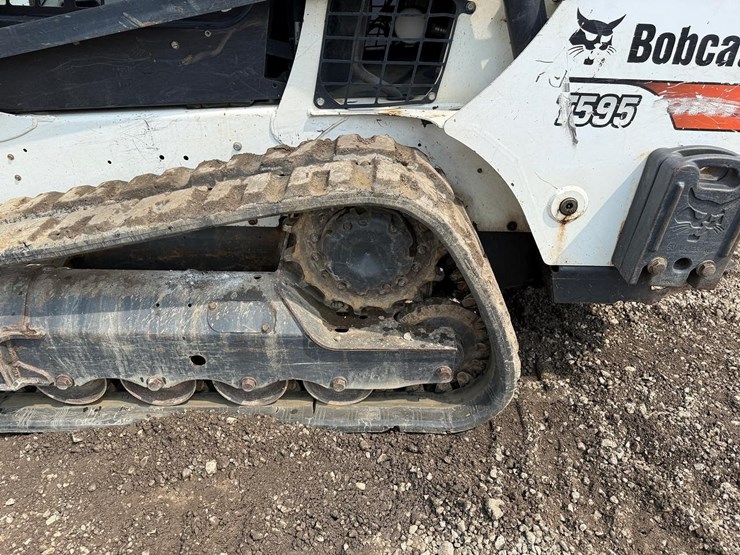 2019-bobcat-t595-image-19