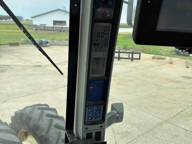 2009-new-holland-t8050-image-48