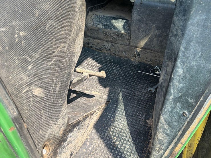 john-deere-4030-image-33
