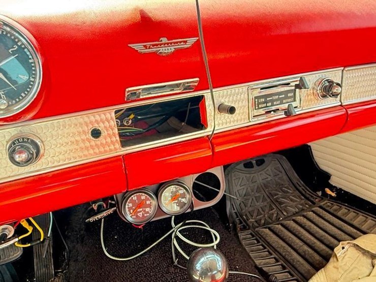 1955-ford-thunderbird-image-16