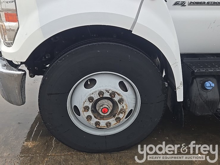 2019-ford-f750-image-10