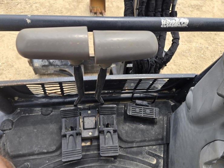 deere-35g-image-12