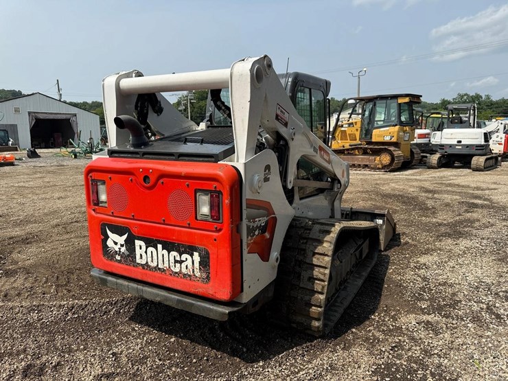 2023-bobcat-t770-image-4