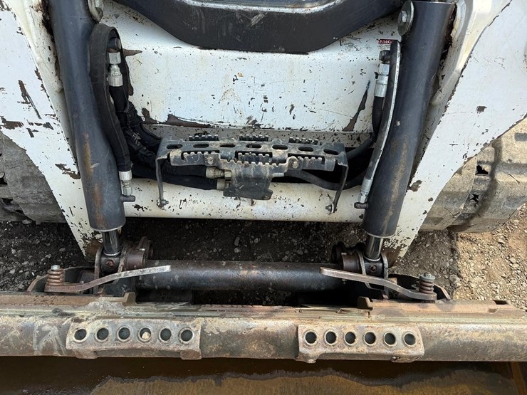 2019-bobcat-t595-image-10