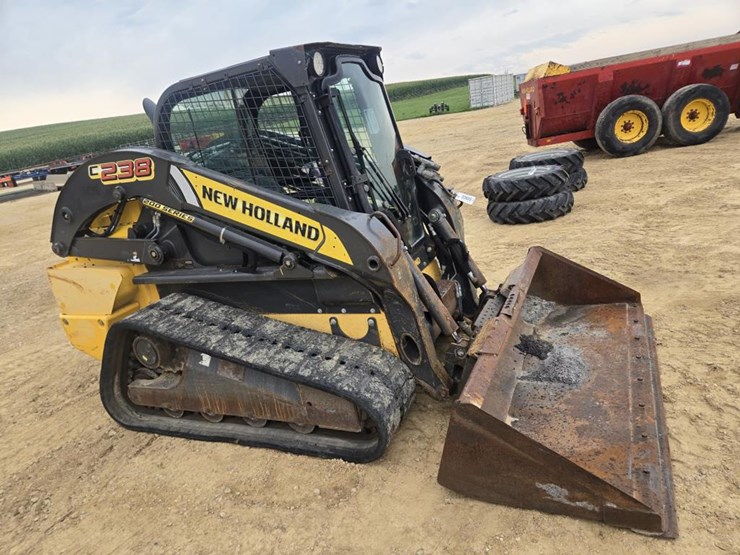 new-holland-c238-image-15