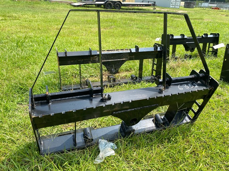 #122-•-pallet-fork-frame-image-1