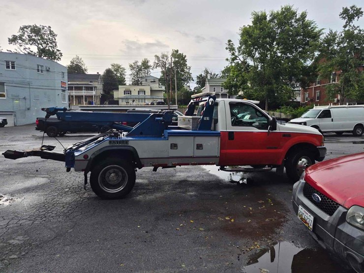 2000-ford-f550-image-37