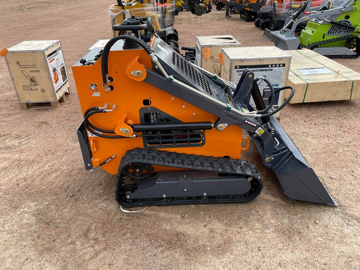 #5634-•-landhonor-mini-skid-steer-loader-me380r2-(mosinee,-wi)-image-5
