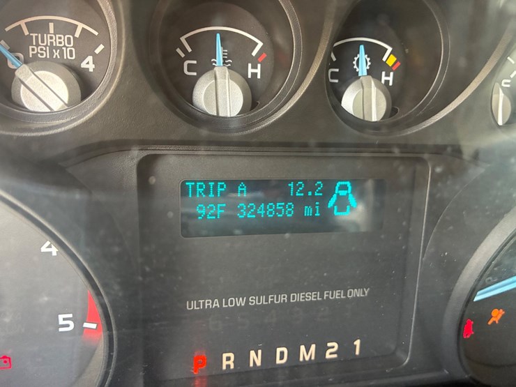 2015-ford-f550-image-10