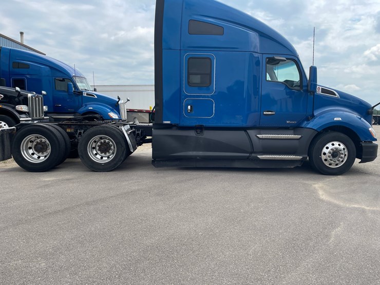2020-kenworth-t680-image-4