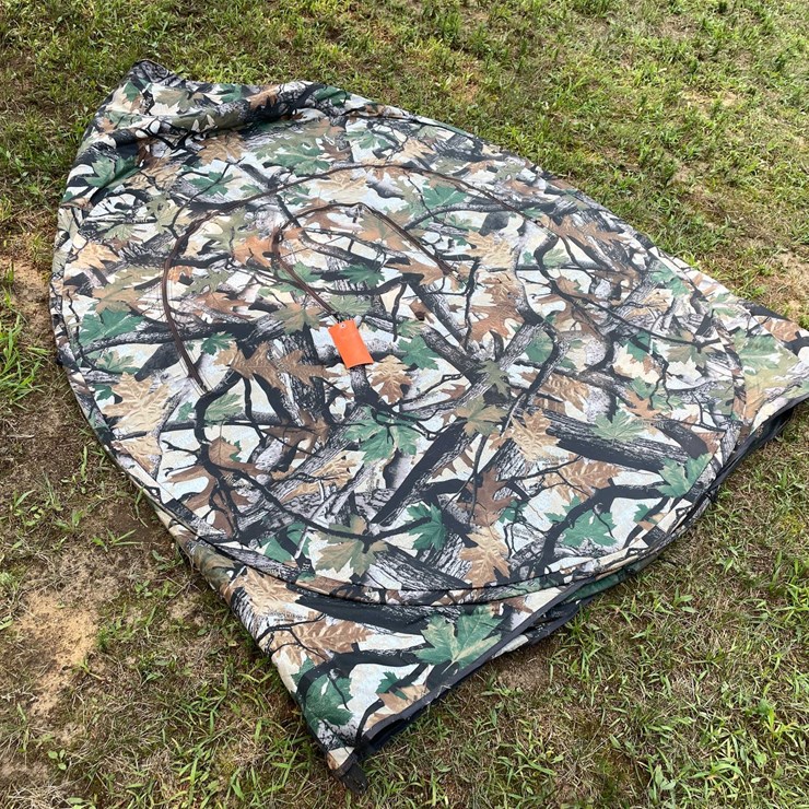 #5722 • Big Dog Hunting Blind