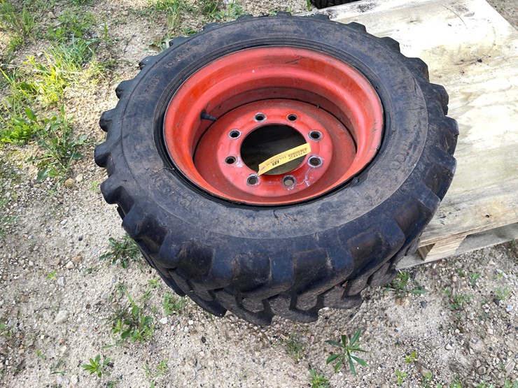 #3592-•-dico-8-lug-pattern-tire-and-rim-image-3