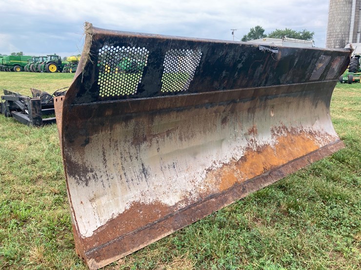 grouser-4200-image-6