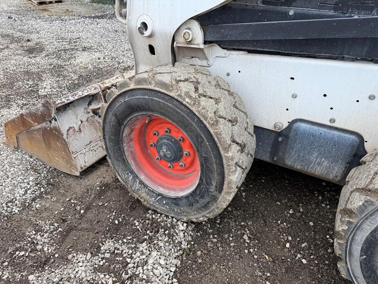 2023-bobcat-s650-image-16