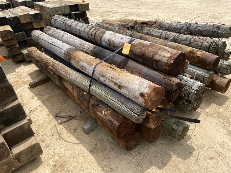 #3613-•-bundle-of-used-round-posts-image-3