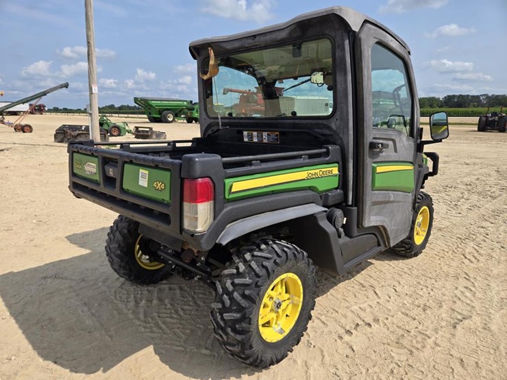 2018-john-deere-gator-xuv-835m-image-9