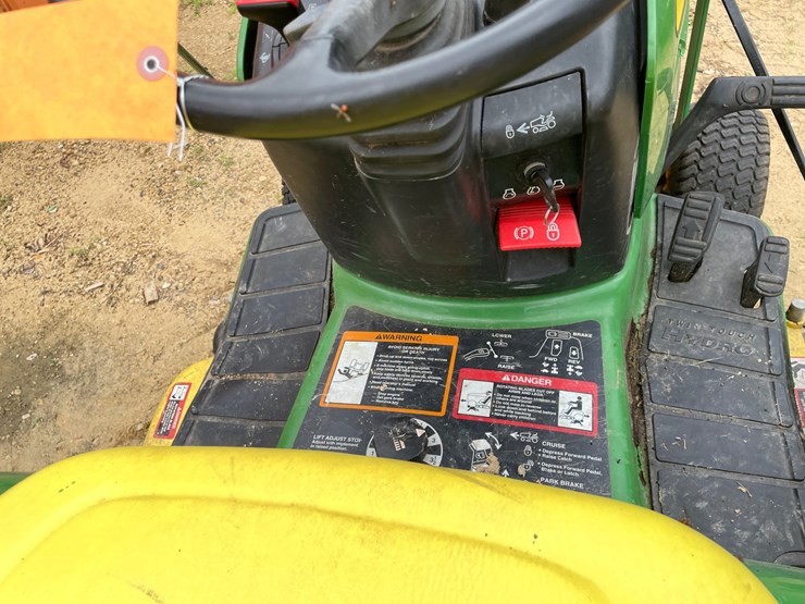 john-deere-345-image-8