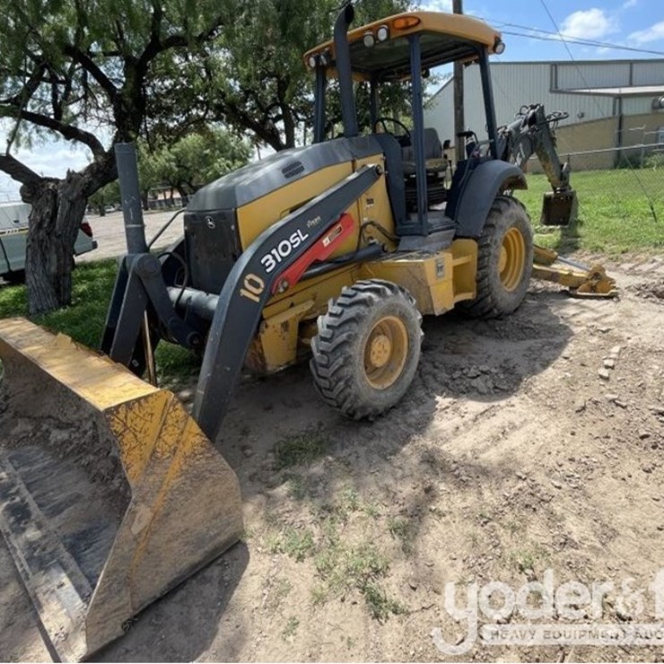 2019 DEERE 310SL