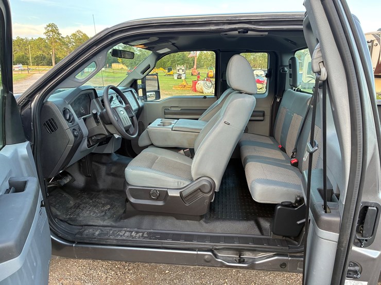 2010-ford-f250-image-8