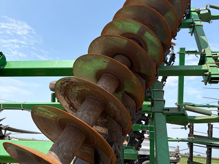 john-deere-637-image-39