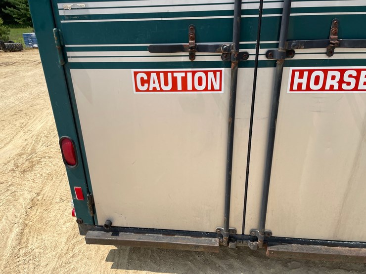 #103-•-1998-trailet-2-horse-trailer-with-overnight-package-(has-wi-title)-image-22