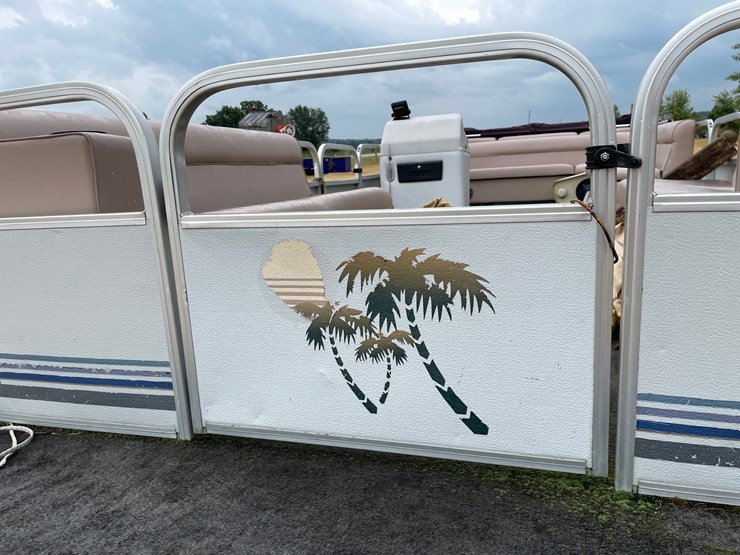 #1217-•-1980-palm-beach-24'-potoon-boat-(has-wi-title)-image-11