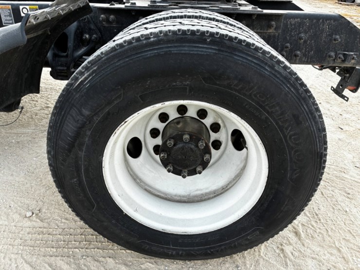 2019-kenworth-t370-image-13