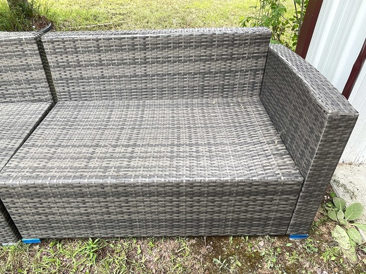 #5746-•-outdoor-furniture-image-3