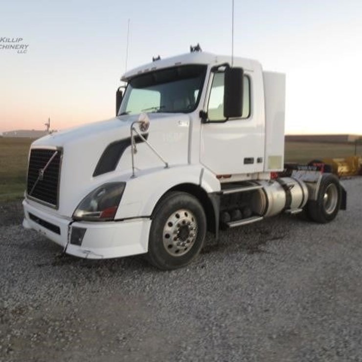 2008 VOLVO VNL42T300