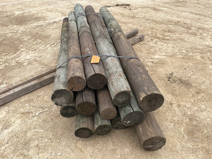 #3616-•-bundle-of-used-round-posts-image-9