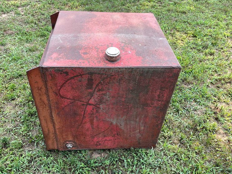 #5710-•-metal-gas-tank-image-4