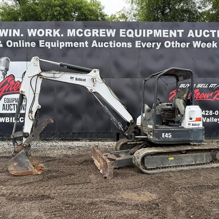 2014 BOBCAT E45