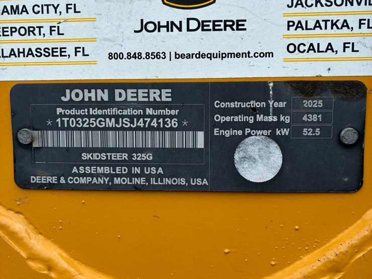 2025-deere-325g-image-17
