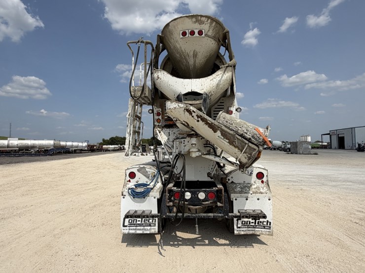 2022-western-star-4700-image-6