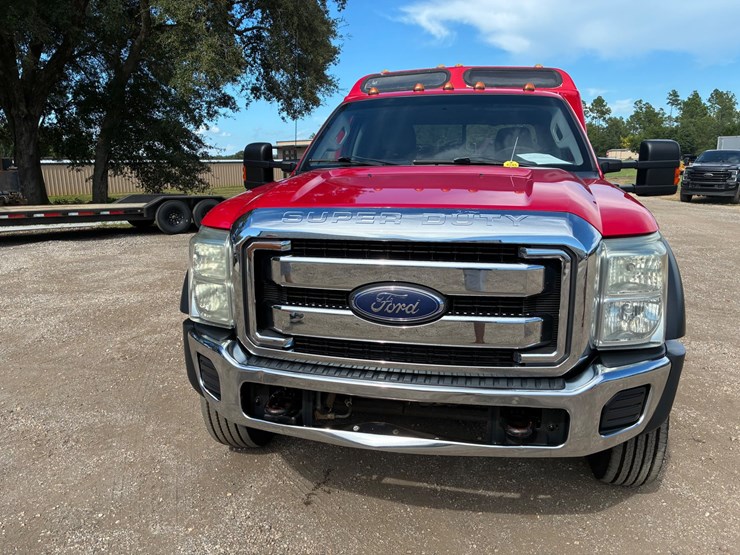 2015-ford-f550-image-2