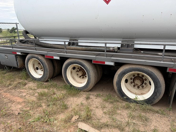 2012-john-deere-6068hf485-image-44