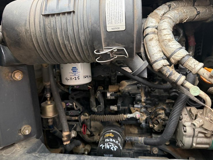 2005-komatsu-pc50mr-2-image-14
