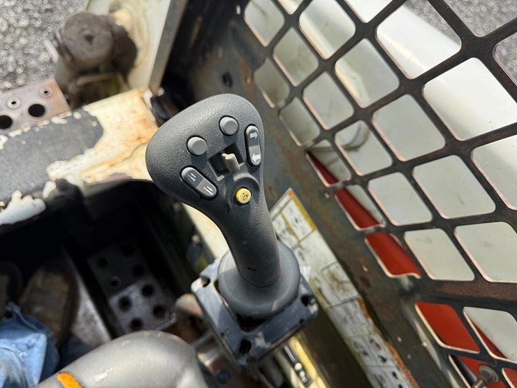 bobcat-t250-image-20