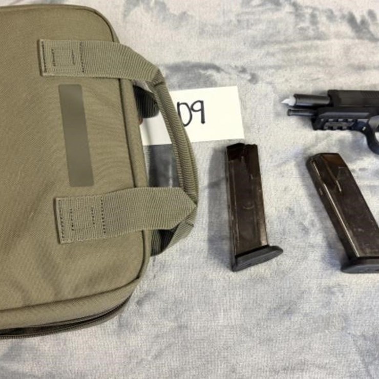 GS - Smith and Wesson FNS-40
