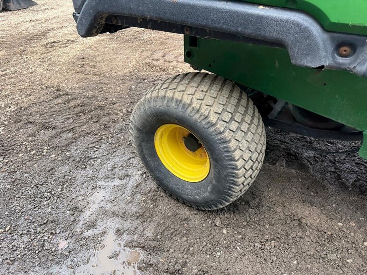 2014-john-deere-gator-tx-image-11